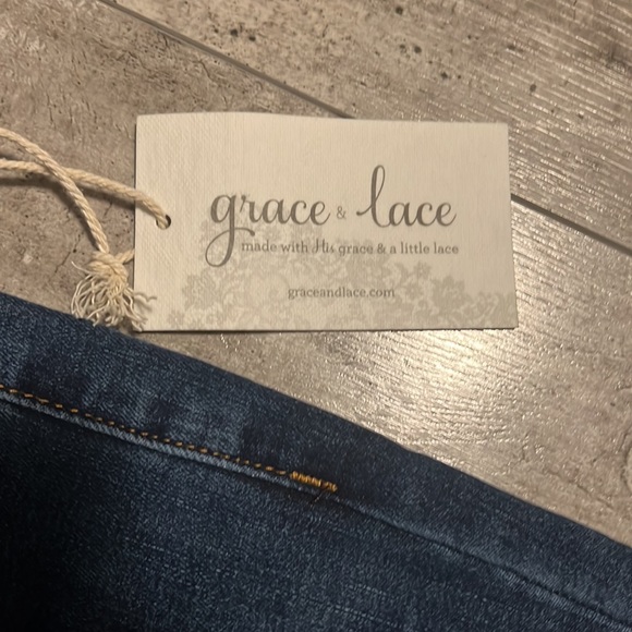 Grace & Lace - Picture 2 of 3